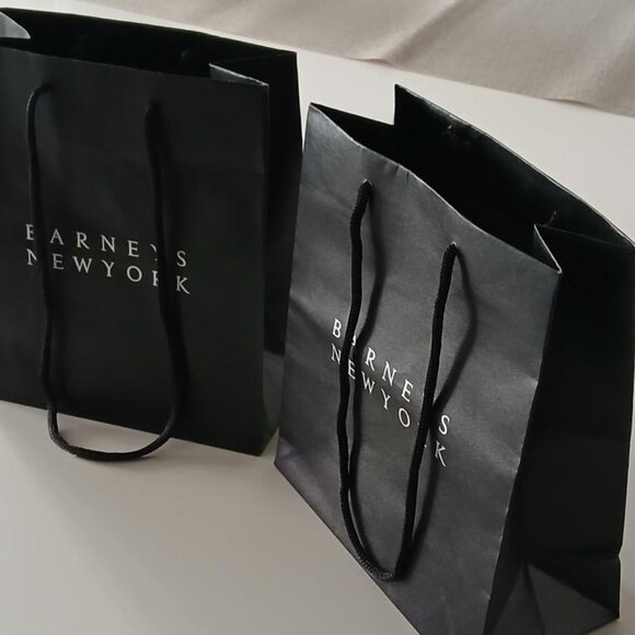 (2) Iconic Barneys New York Shopping Bags - Picture 6 of 6